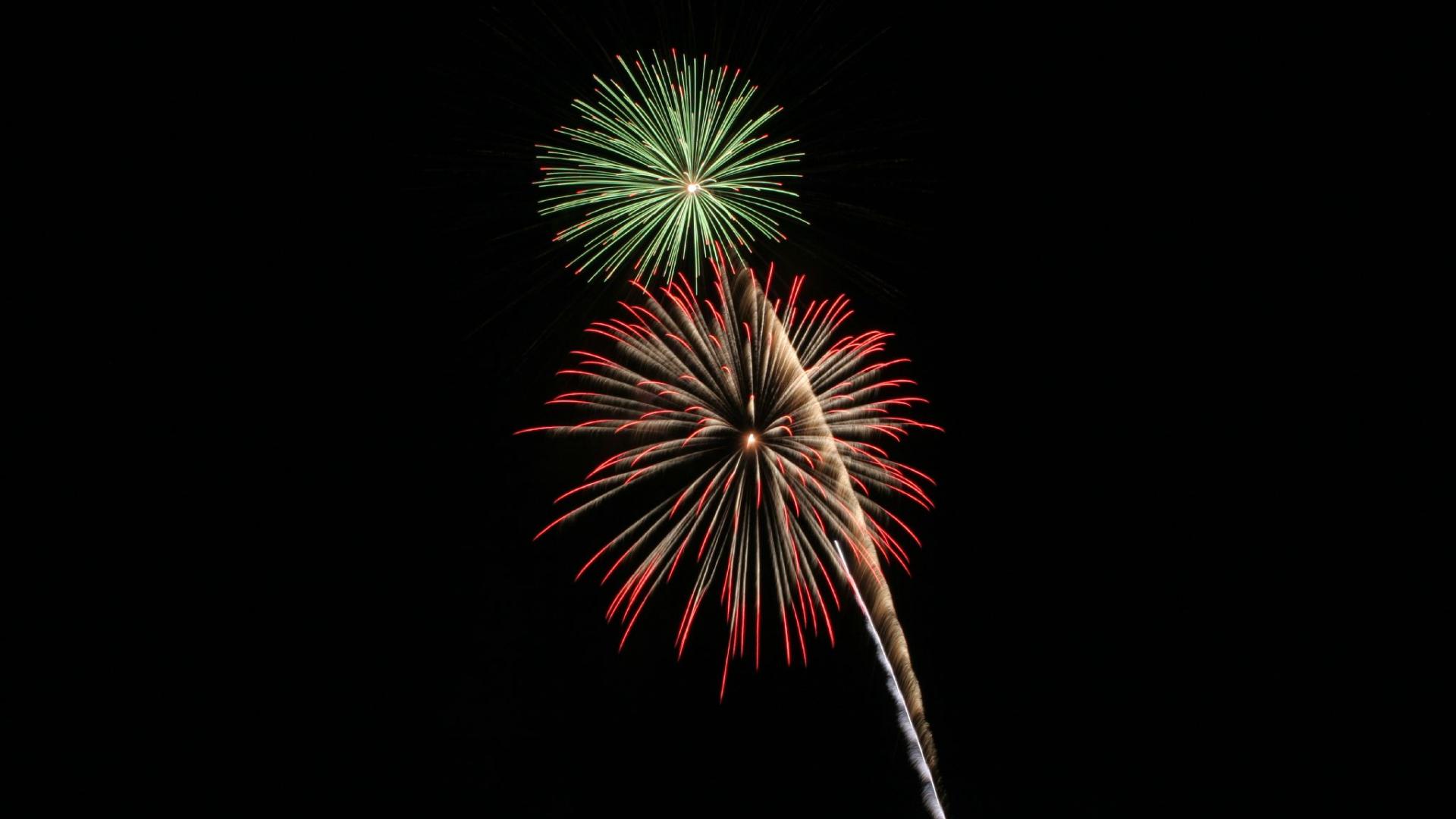 Vuurwerk_rood_groen.jpg